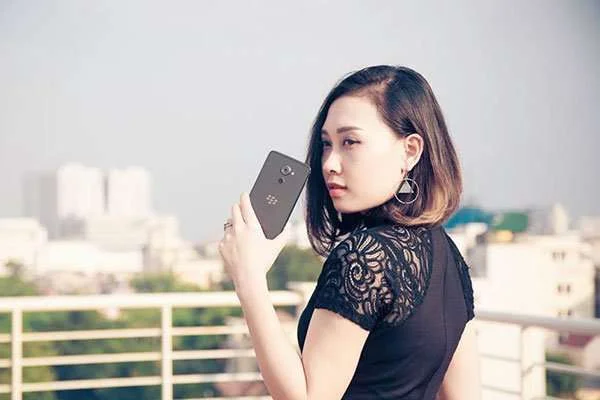 Tại sao con gái xài BlackBerry Evolve lại khác biệt?