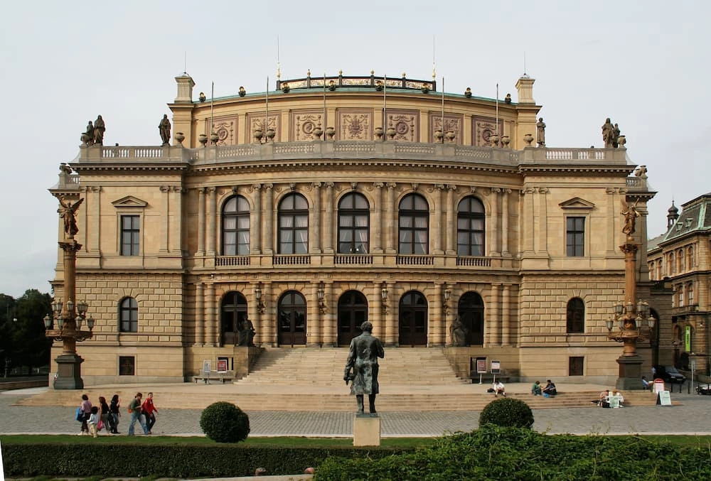 Kiến trúc Art Nouveau: Tòa nhà Rudolfinum ở Praha