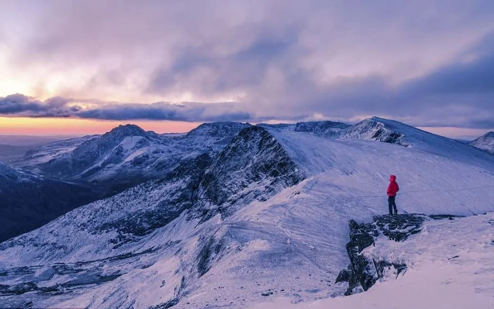 Núi Snowdon là ngọn núi cao nhất ở Anh