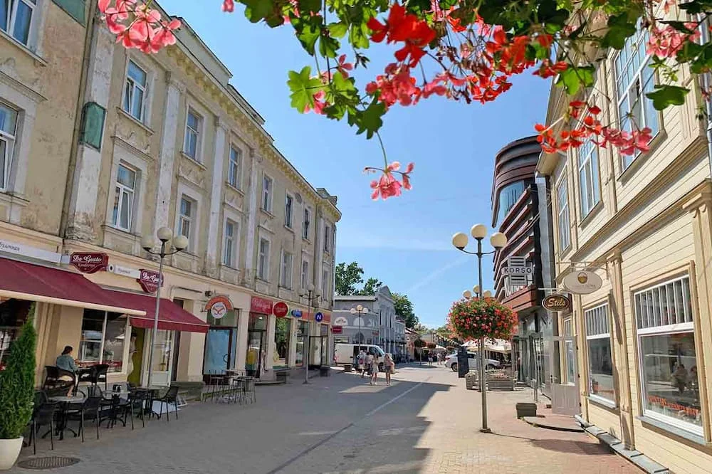 Jūrmala- thành phố nghỉ mát của Latvia